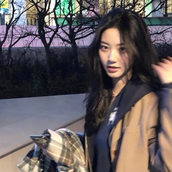 雨中的恋人们